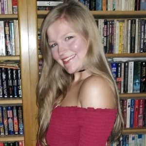 Meet your Posher, Alissa